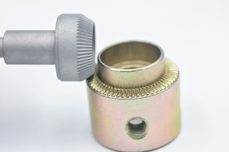 End knurling case2